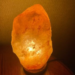 Himalayan salt lamp